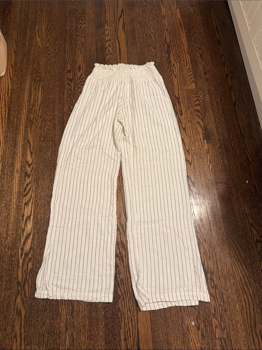 Juniper Blu White Pinstripe Wide-Leg Bottoms